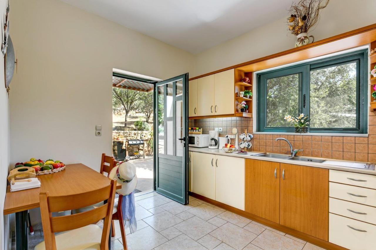 Villa Chloe By Villa Plus Arménoi Esterno foto